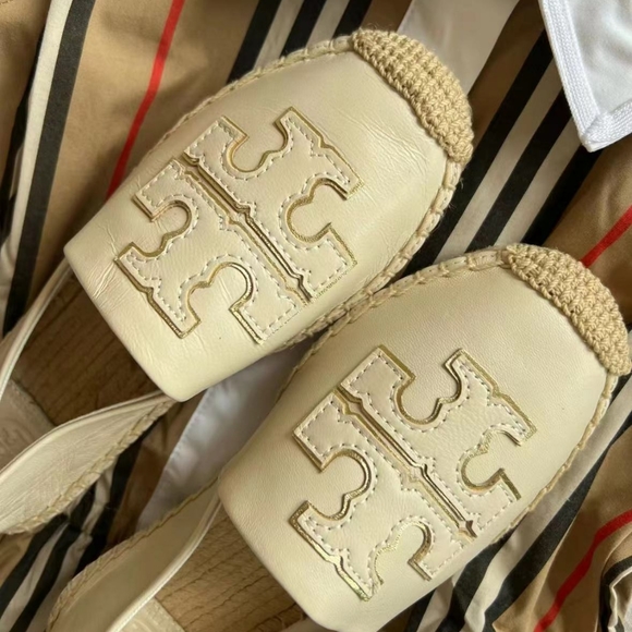 Tory Burch's best looking shoes are a milky white women's 7 - Picture 5 of 5